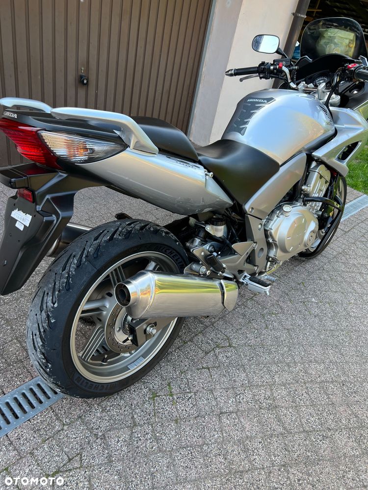 Honda CBF - 10
