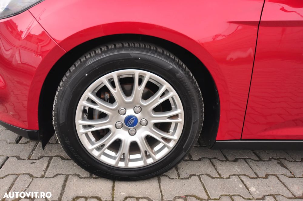 Ford Focus 1.6 TDCI DPF Start-Stopp-System Titanium - 12