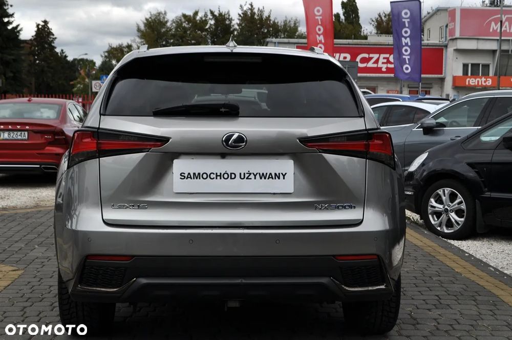Lexus NX 300h F Sport Edition AWD - 10