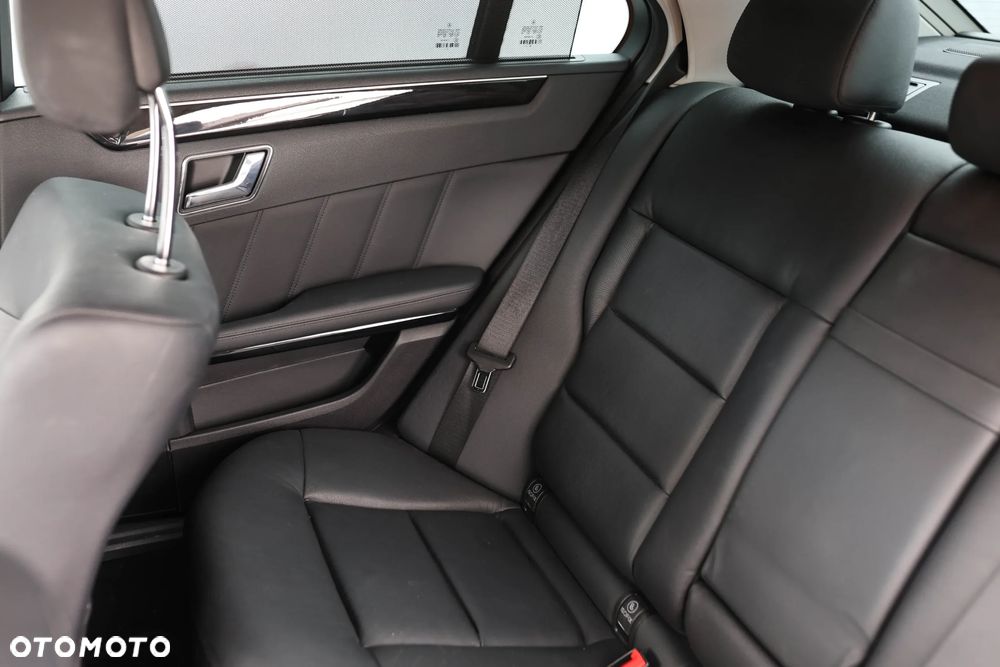 Mercedes-Benz Klasa E 350 4-Matic Avantgarde - 30