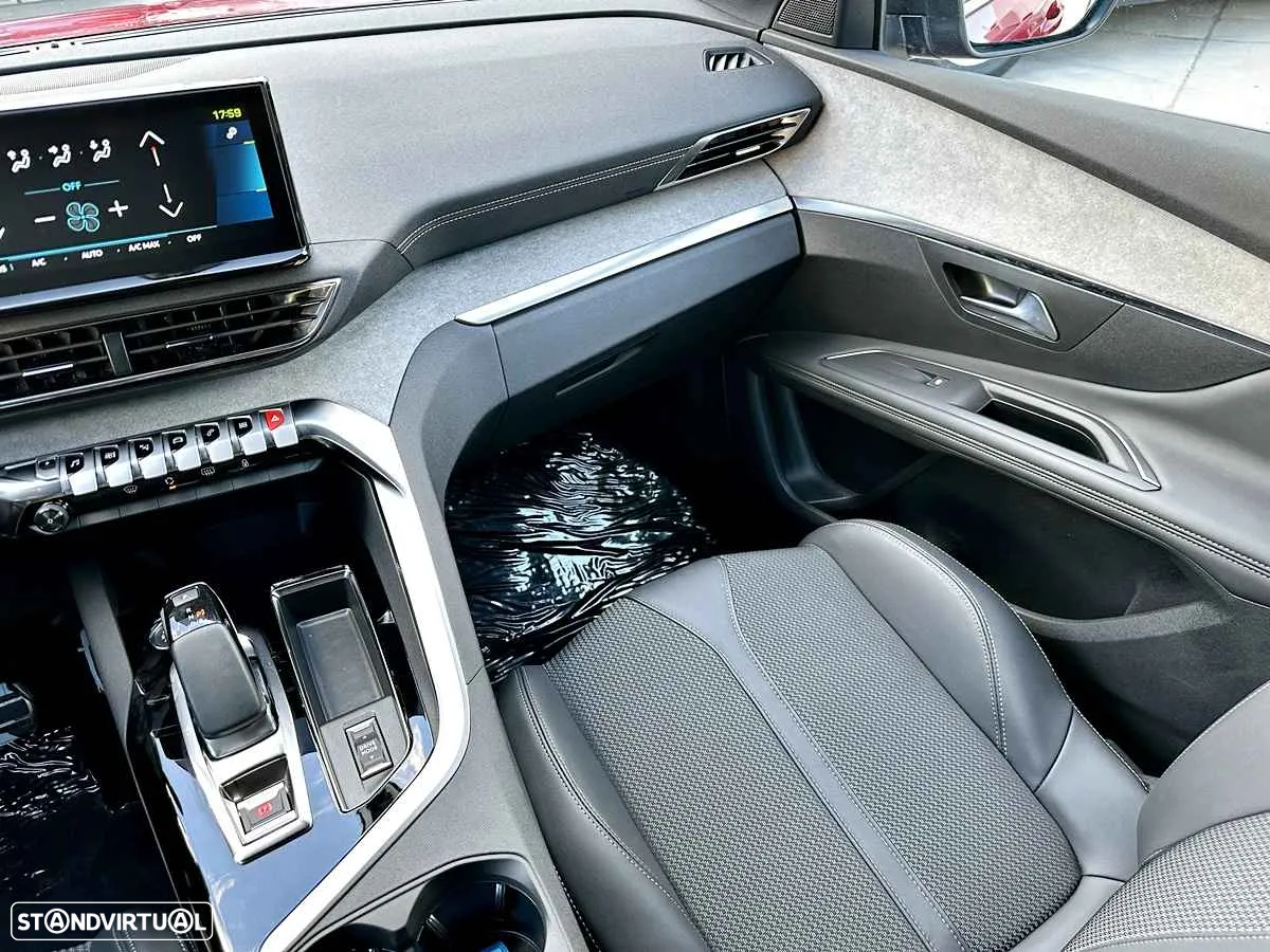 Peugeot 3008 1.6 Hybrid GT e-EAT8 - 21
