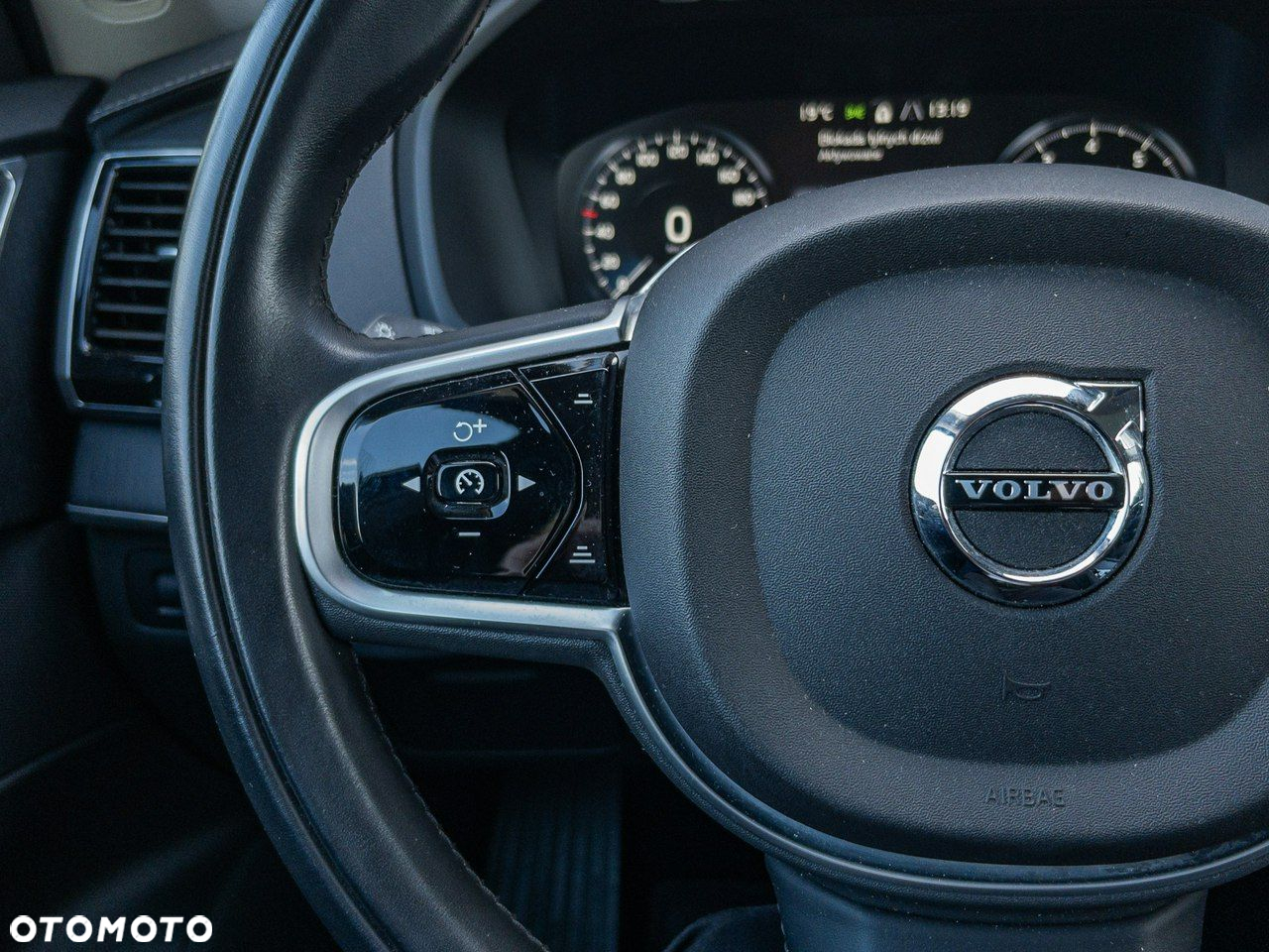 Volvo XC 90 - 19