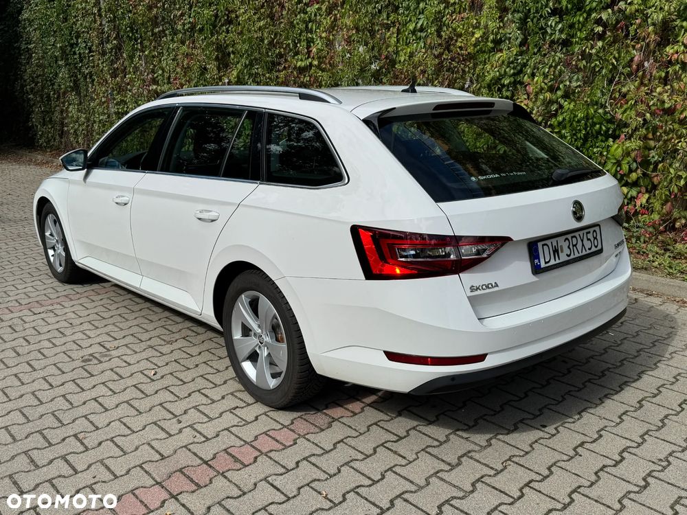 Skoda Superb 2.0 TDI 4x4 Style DSG - 3