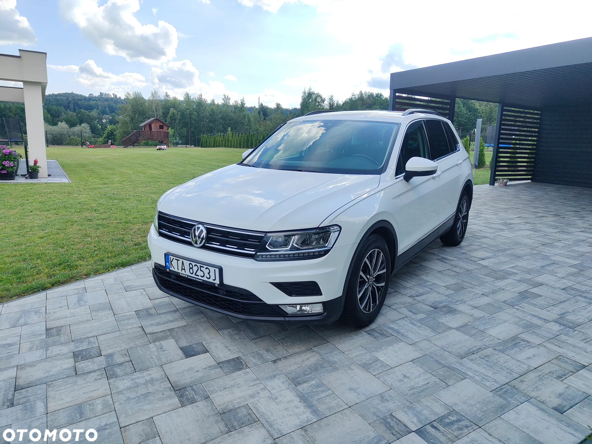 Volkswagen Tiguan - 2