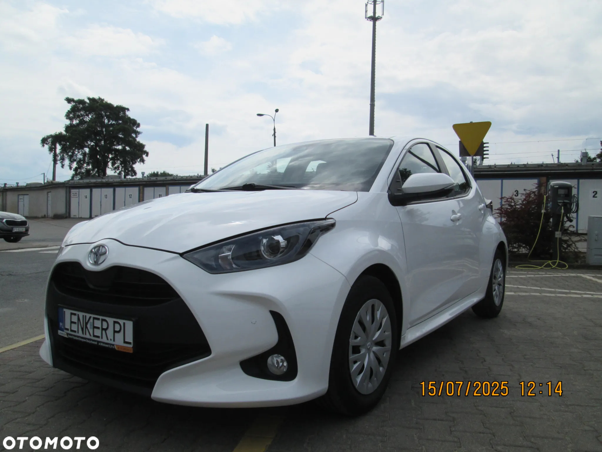 Toyota Yaris 1.5 Comfort - 4