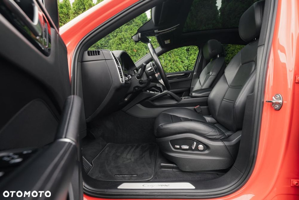 Porsche Cayenne Coupe - 13