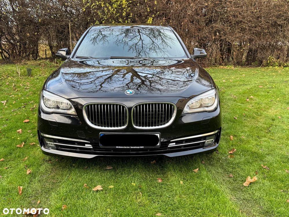 BMW Seria 7 750Li Edition Exclusive - 1