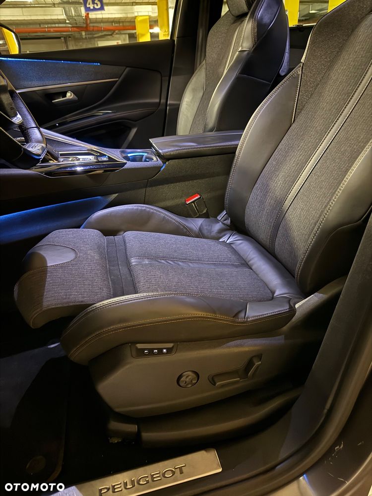 Peugeot 5008 THP 165 EAT6 Allure - 18