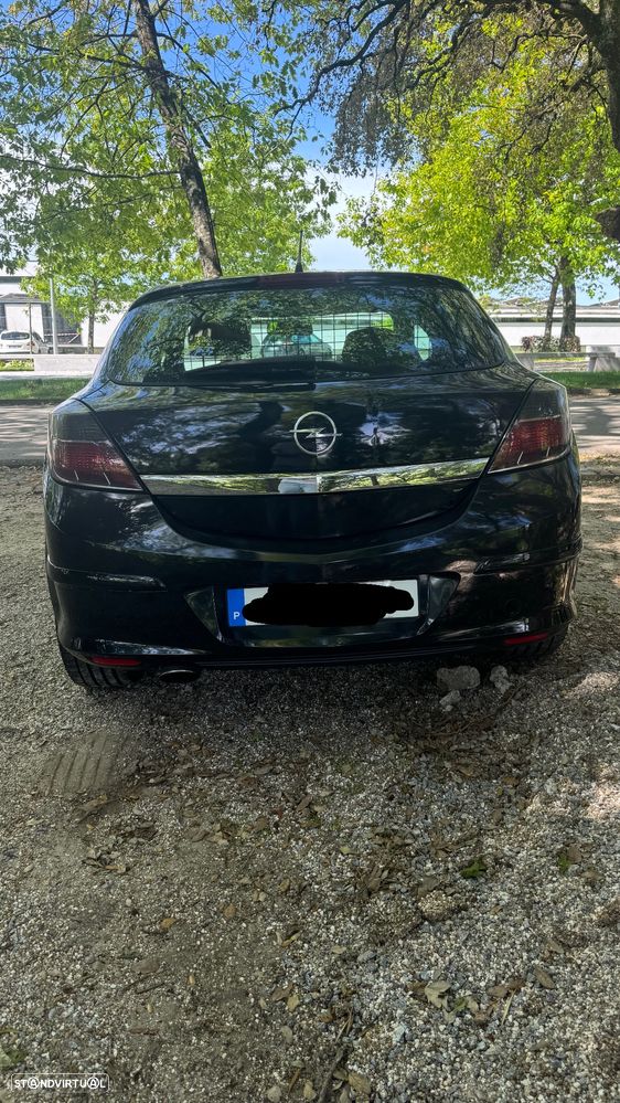 Opel Astra GTC 1.9 CDTi - 9