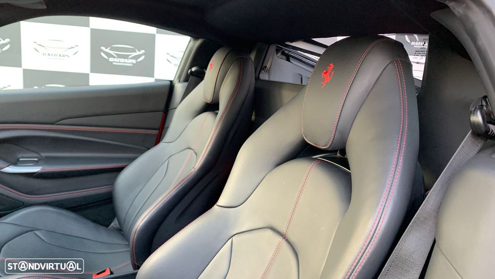 Ferrari F8 Tributo - 30