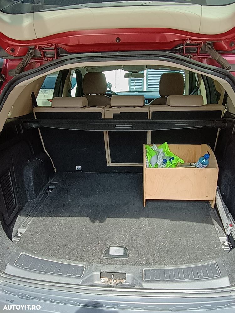 Land Rover Discovery 2.0 L TD4 HSE - 6