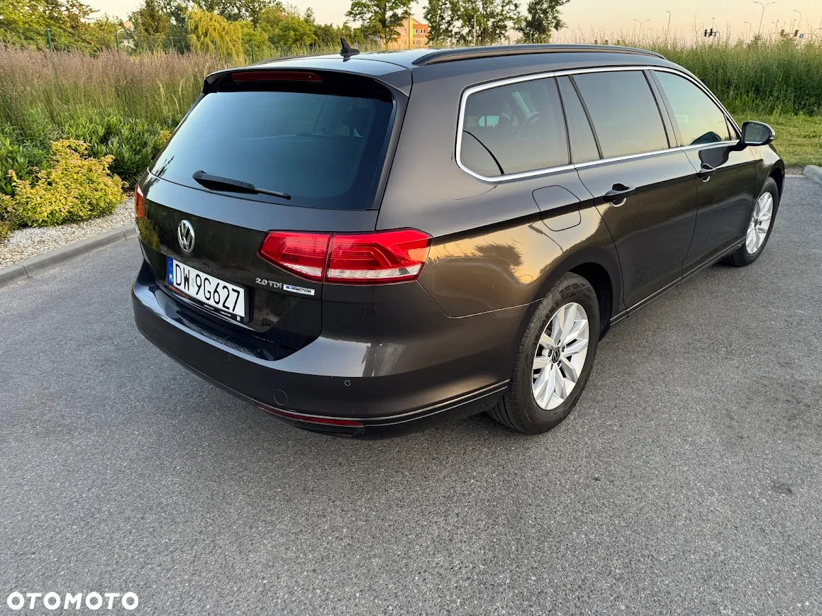 Volkswagen Passat 2.0 TDI BMT Comfortline DSG - 3