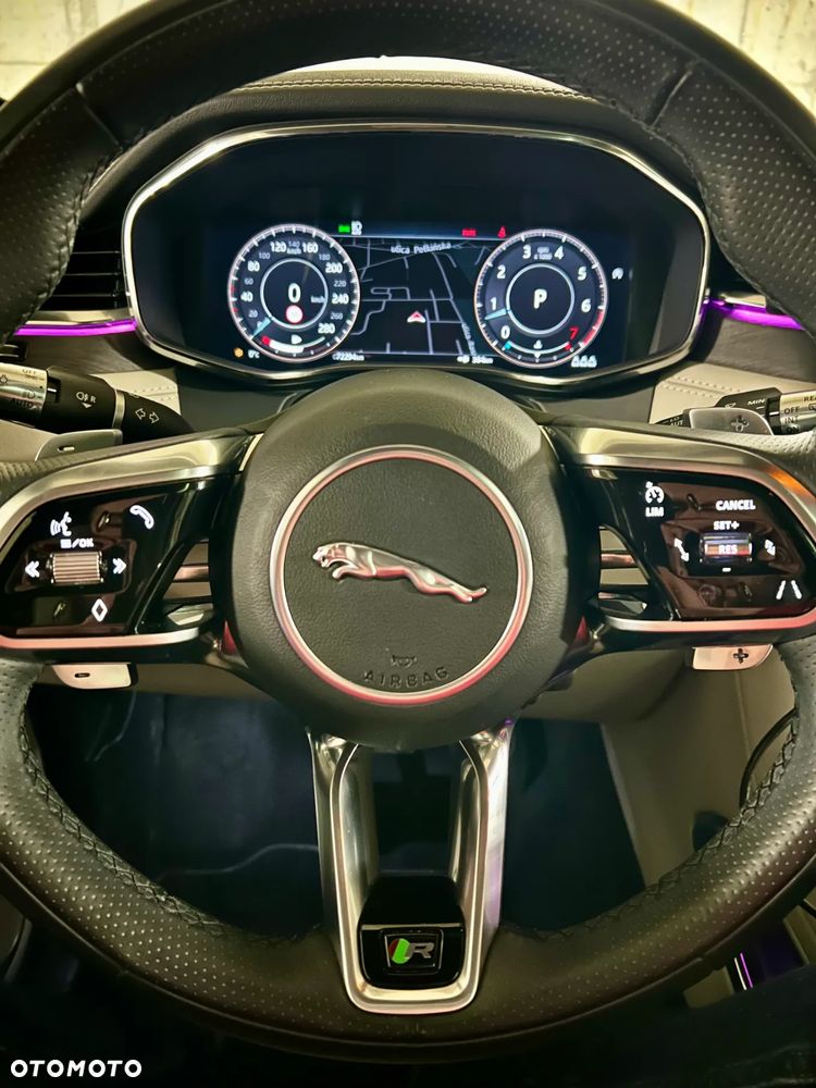 Jaguar F-Pace P400 AWD R-Dynamic S - 24