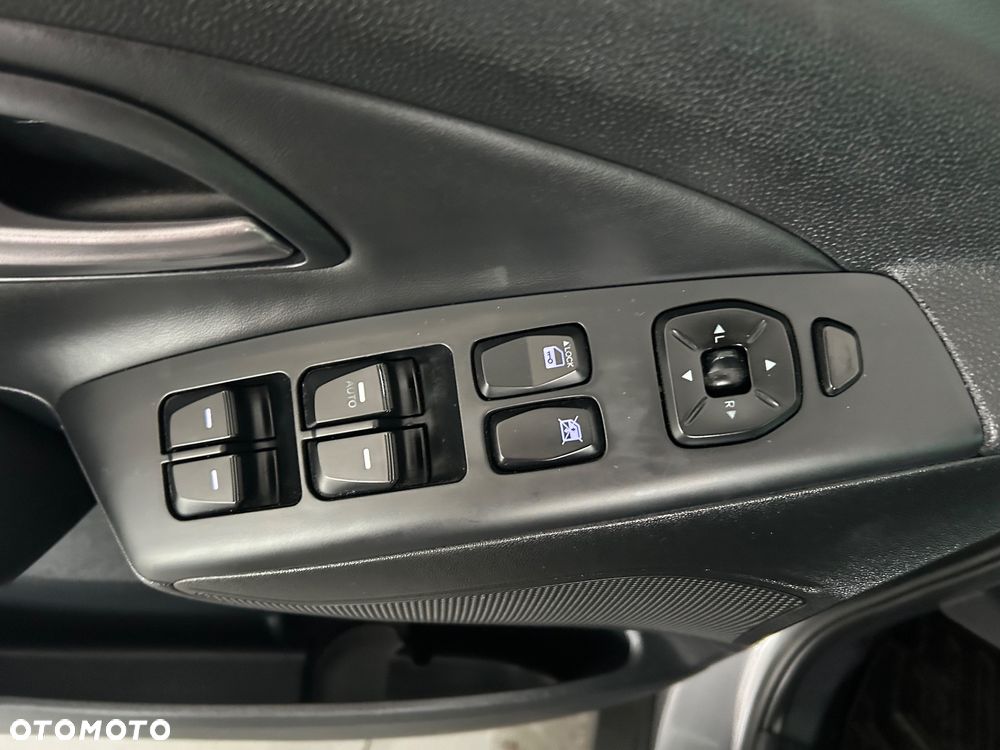 Hyundai ix35 1.7 CRDi 2WD blue Finale - 18