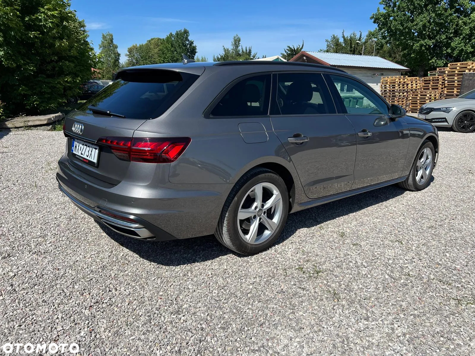 Audi A4 Avant - 11