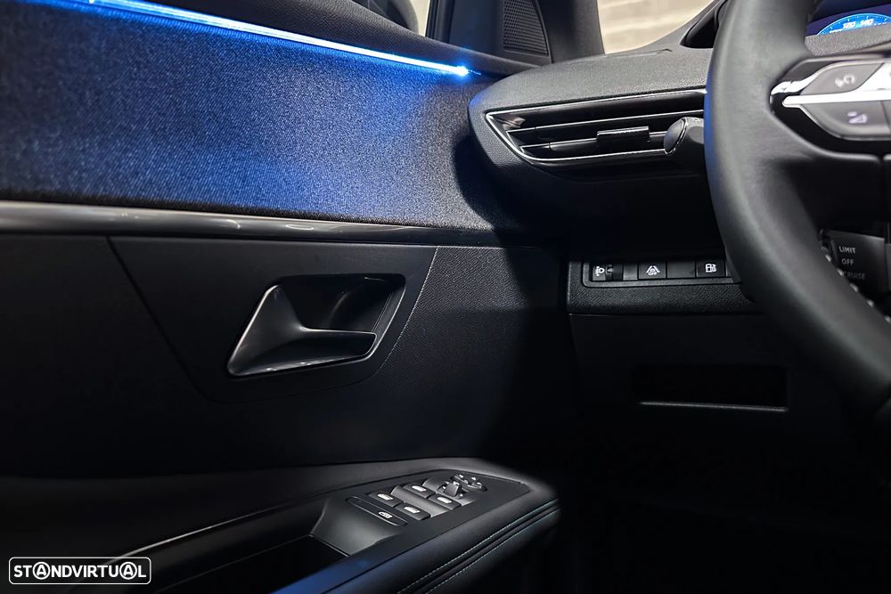 Peugeot 3008 1.6 Hybrid Allure e-EAT8 - 45