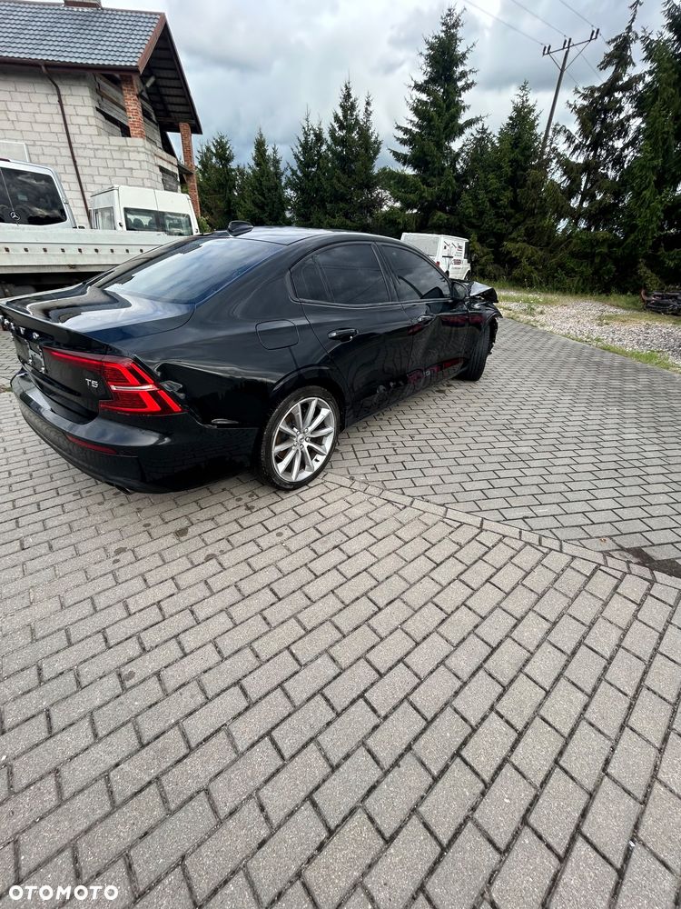 Volvo S60 - 3