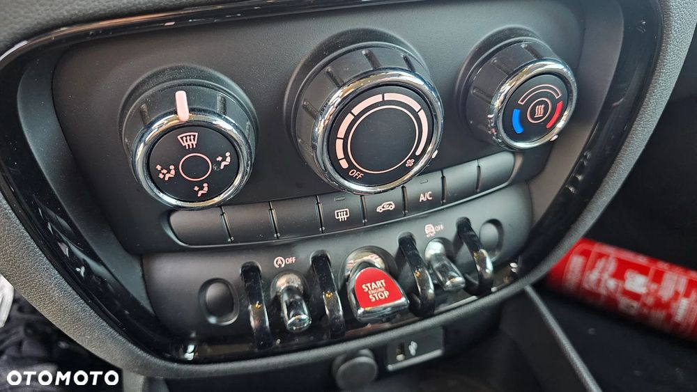 MINI Clubman One D John Cooper Works Trim - 10