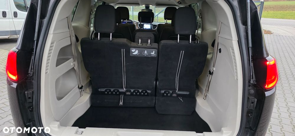 Chrysler Pacifica - 15