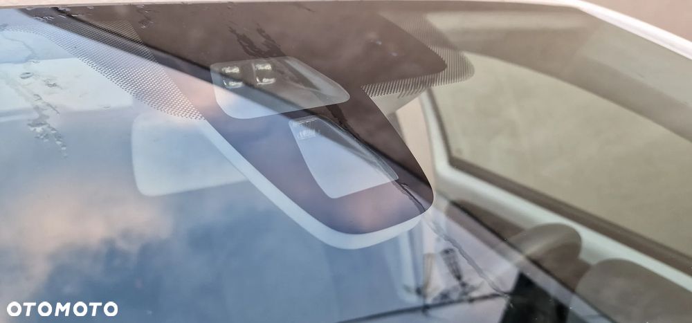 Volkswagen up! (BlueMotion Technology) move - 27