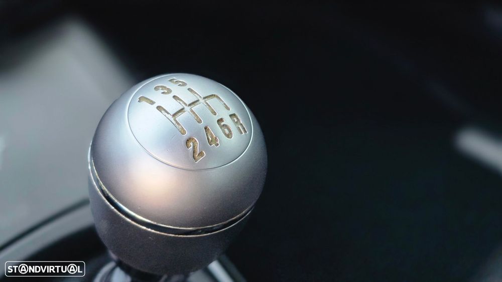 Alfa Romeo GT 1.9 JTD M-JET Q2 - 35