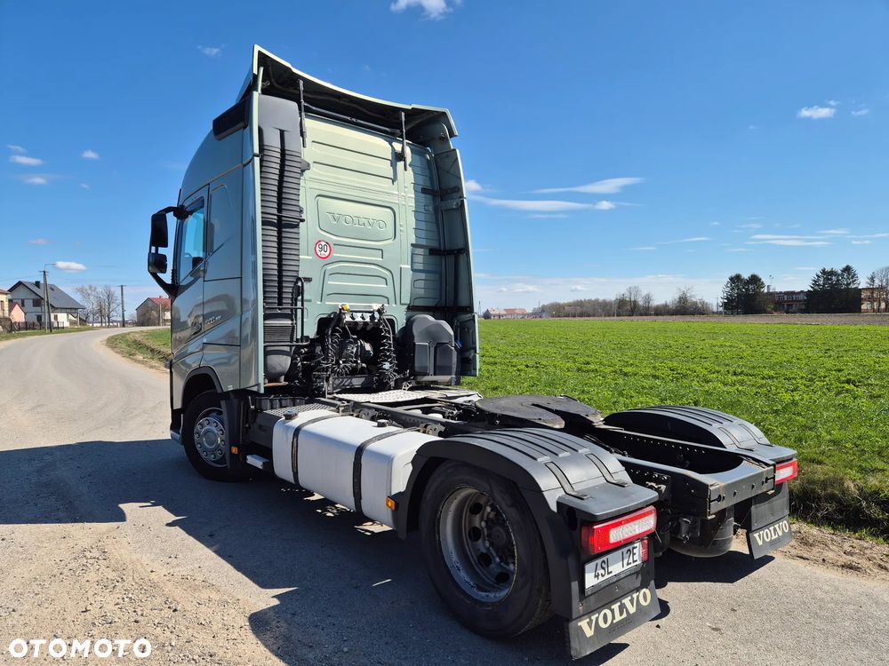 Volvo FH Low deck , mega . - 5
