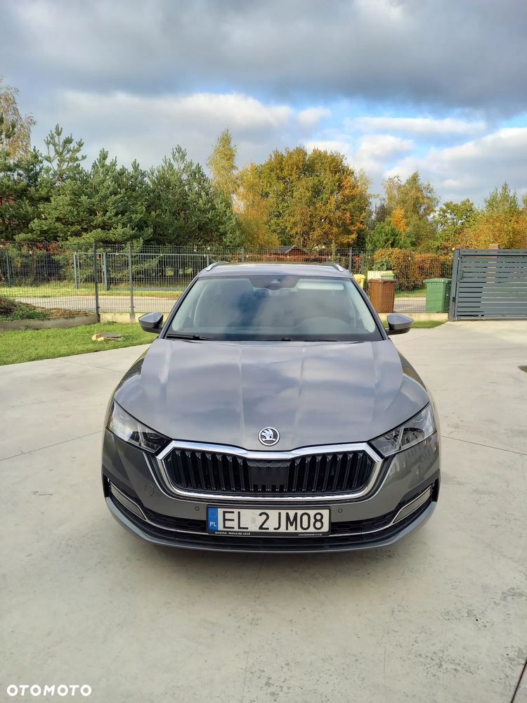 Skoda Octavia 2023 photo 4