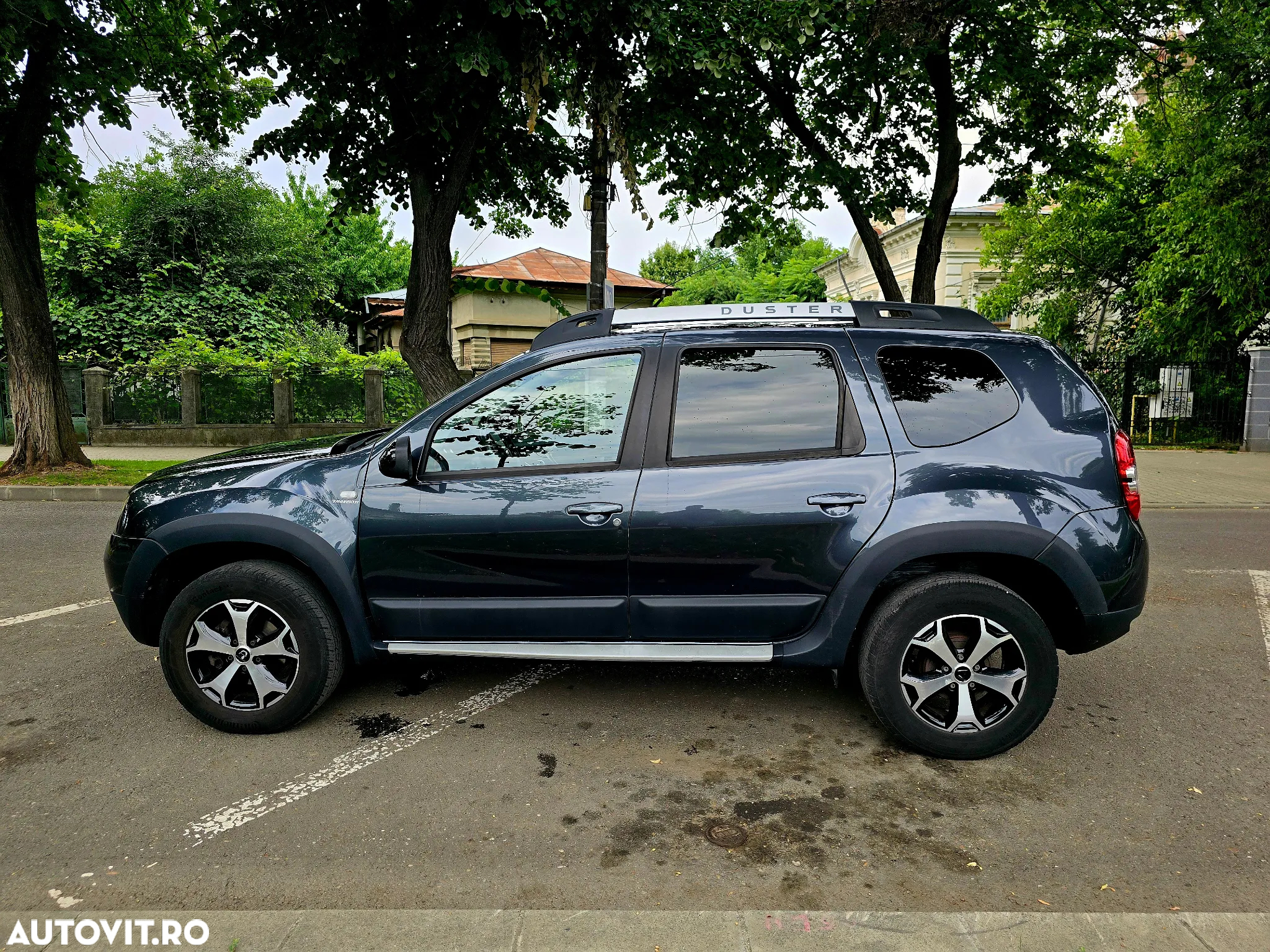 Dacia Duster 1.5 dCi EDC Prestige jante 17" - 12