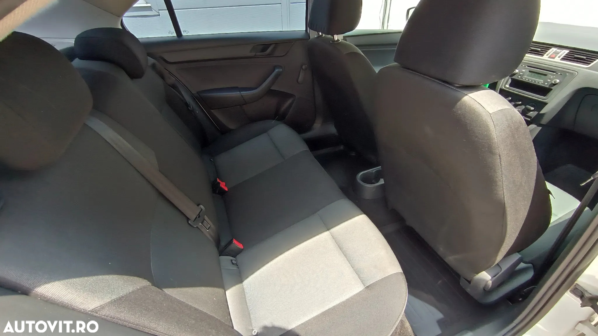 Skoda RAPID 1.6 TDI Ambition - 13