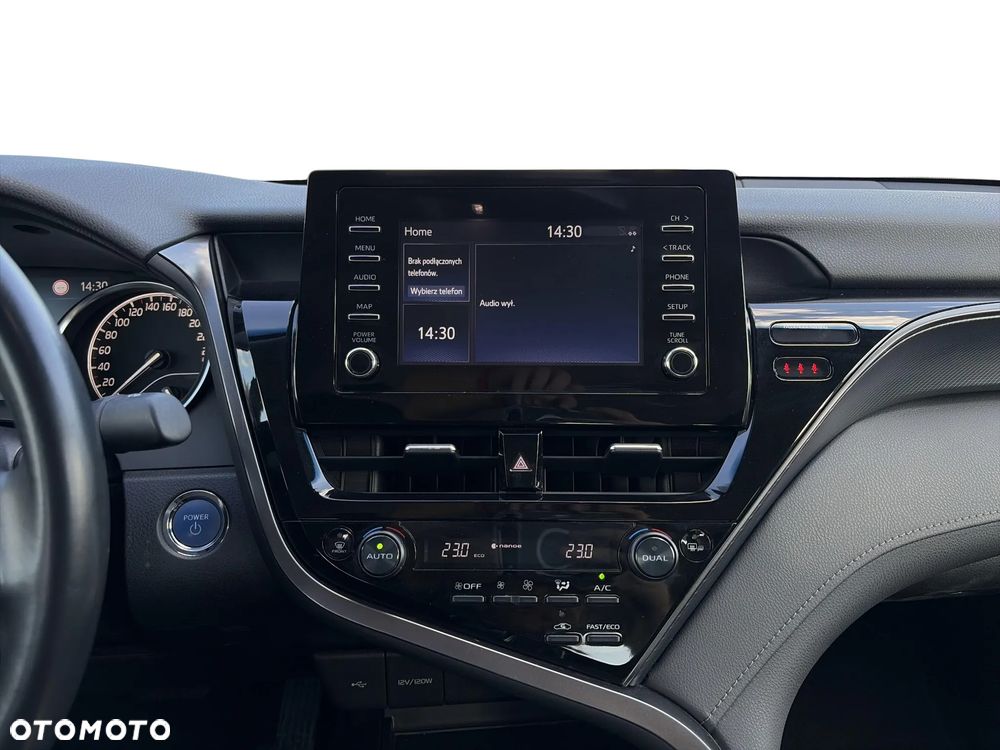 Toyota Camry 2.5 Hybrid Comfort CVT - 21