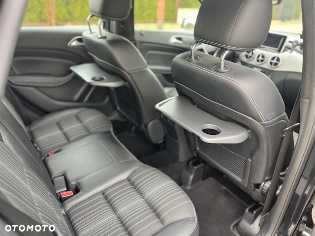 Mercedes-Benz Klasa B 180 d BlueEFFICIENCY Edition Style - 12
