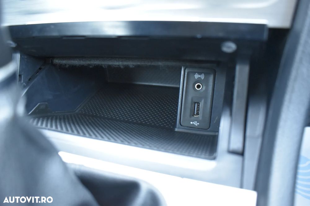 Volkswagen Golf 1.2 TSI BMT Comfortline - 20