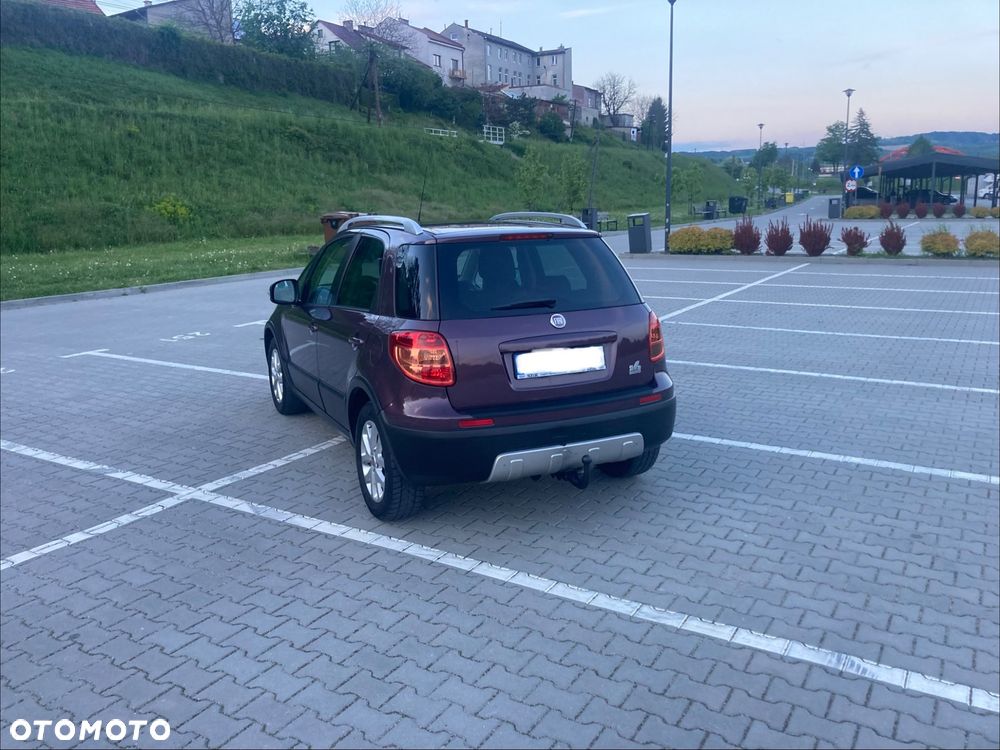 Suzuki SX4 1.6 VVT Streetline 4x2 Club - 10