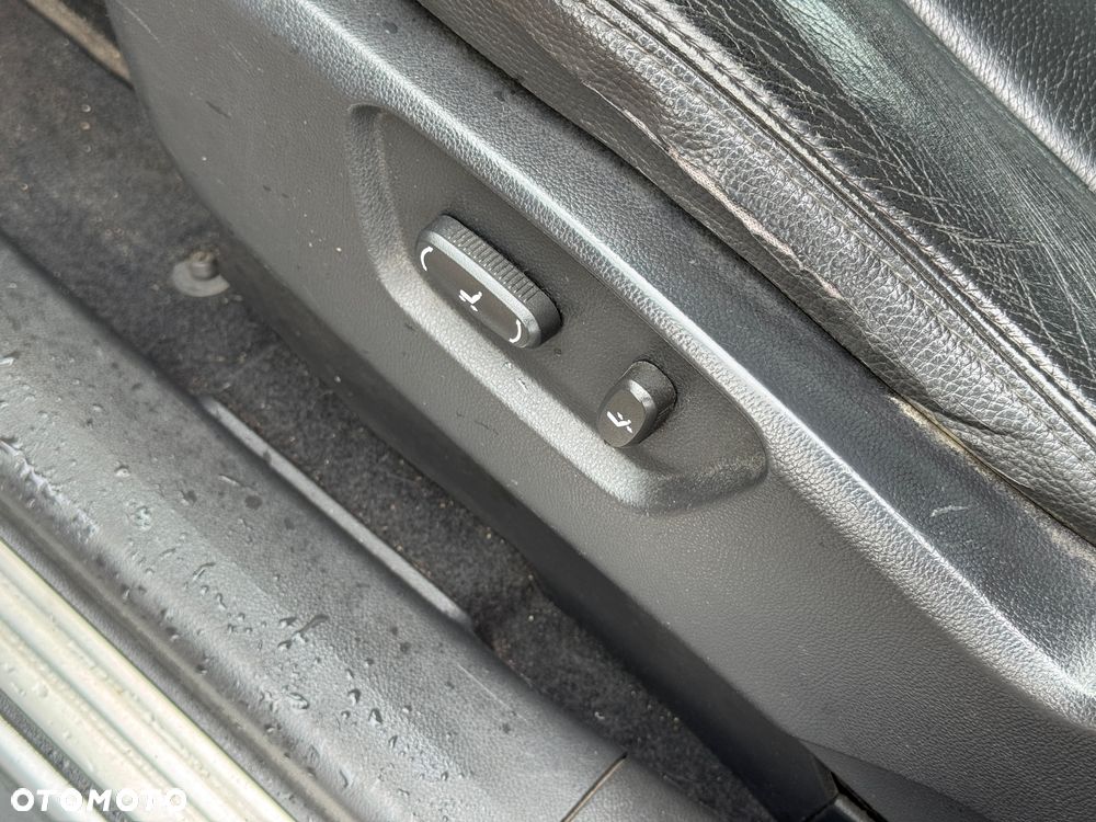 Chevrolet Captiva 2.0 4WD 5 Sitzer Automatik LT Exclusive - 24