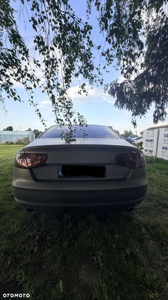 Audi A8 - 5