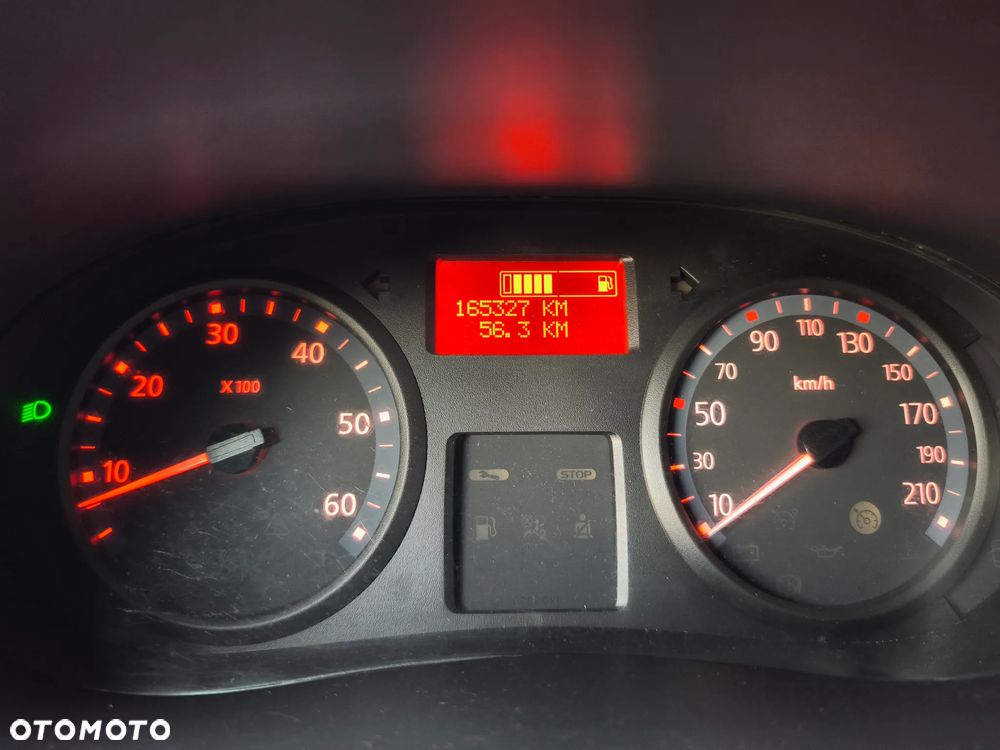 Renault Trafic - 16