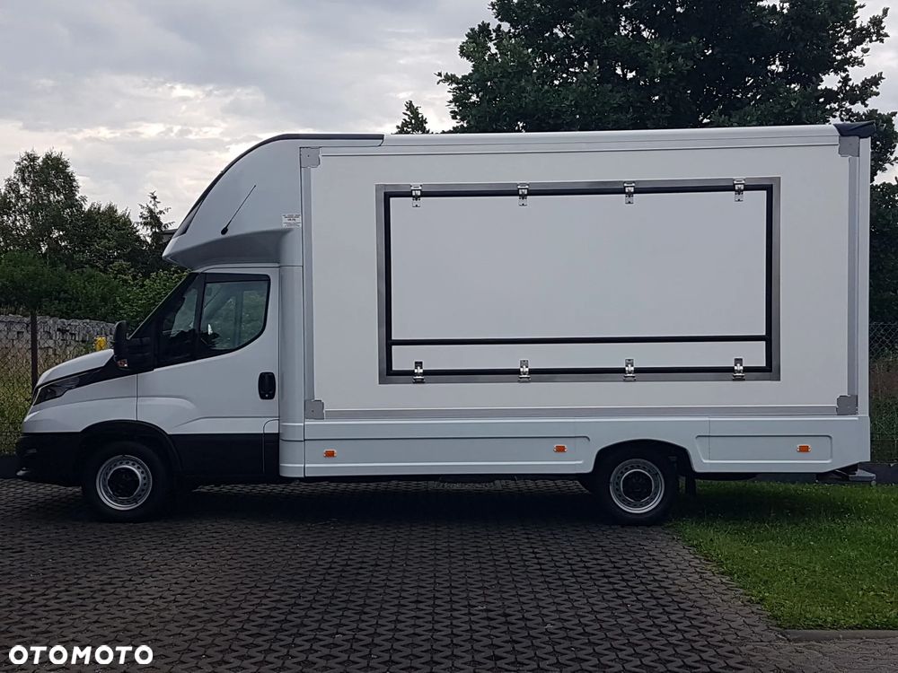 Iveco DAILY SKLEP FOODTRUCK BAR KONTENER NISKOPODŁOGOWY 4,44x2,23x2,42 KLIMA 35S14 DMC 3500KG - 13