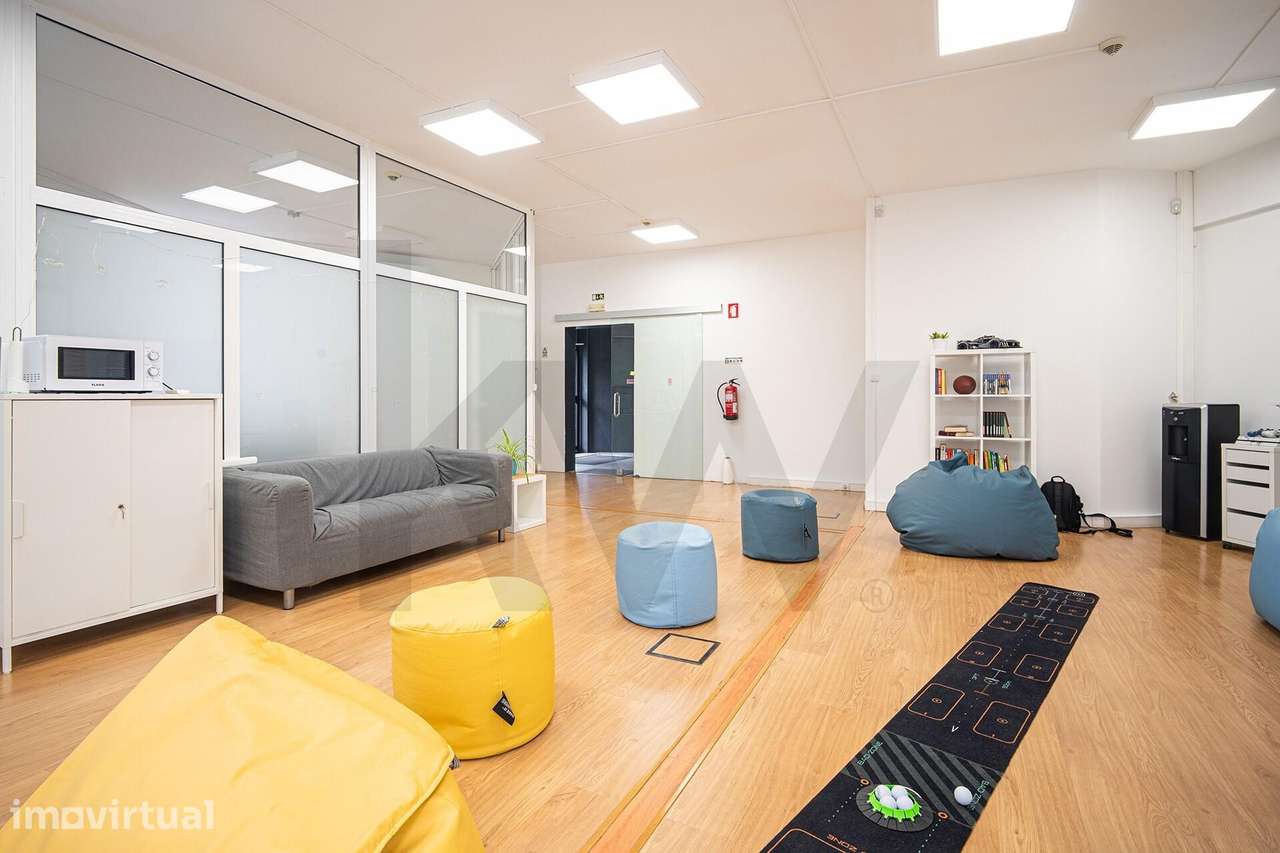 Escritório com 100 m2 em Linda-a-Velha, Oeiras - Grande imagem: 2/8
