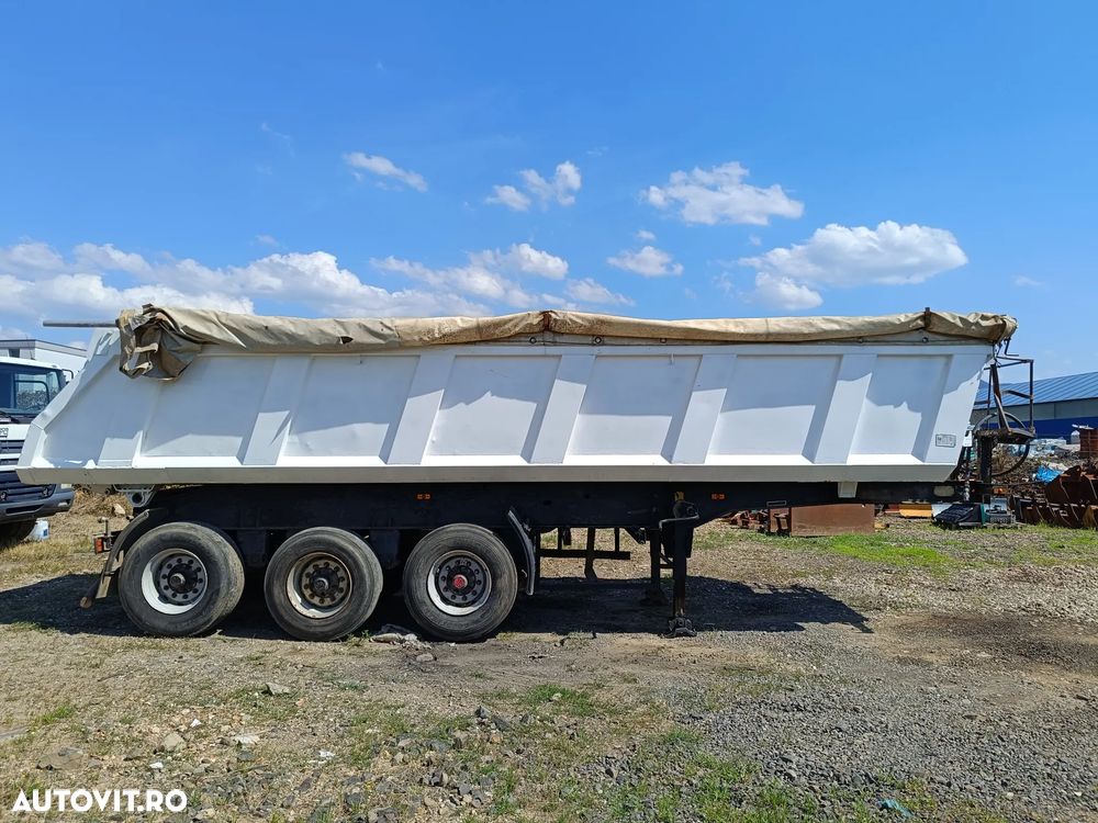 Schmitz Cargobull SKI 24/8.2 - 4