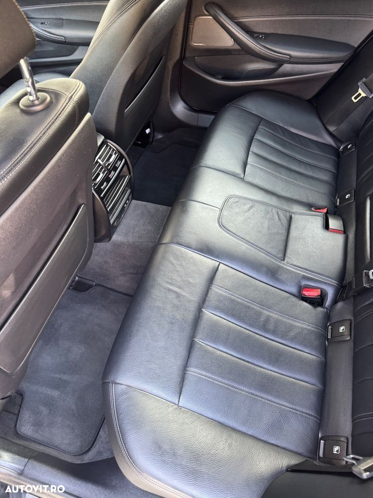 BMW Seria 5 520d EfficientDynamics Edition AT - 36
