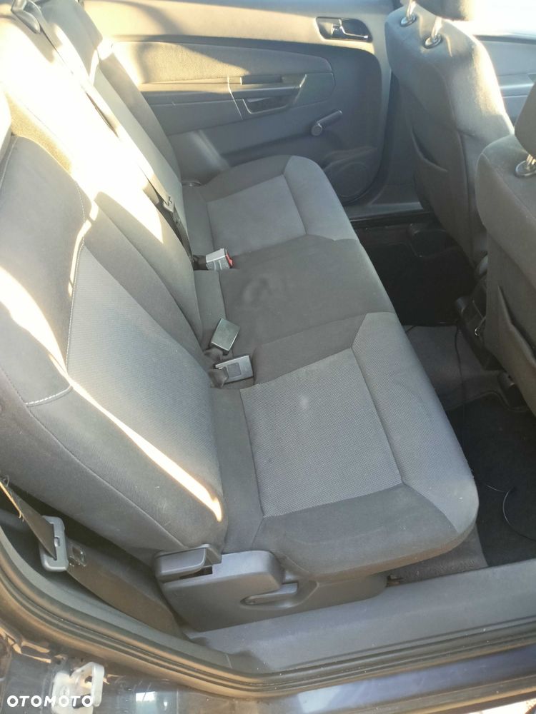 Opel Zafira - 2