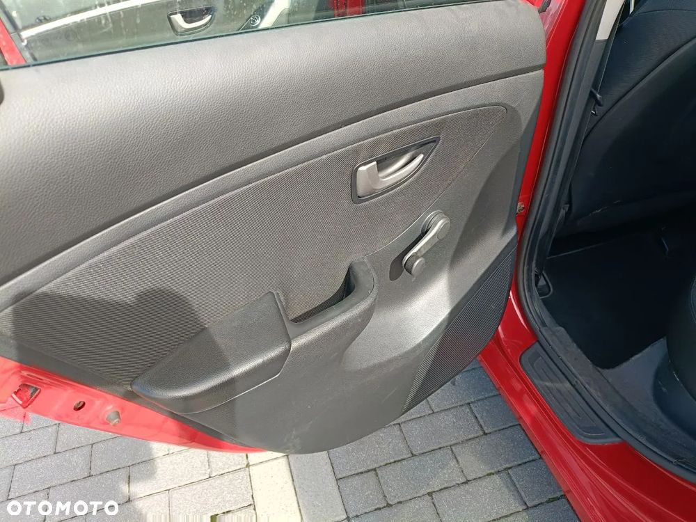 Hyundai i30 1.4 CRDi Comfort - 11