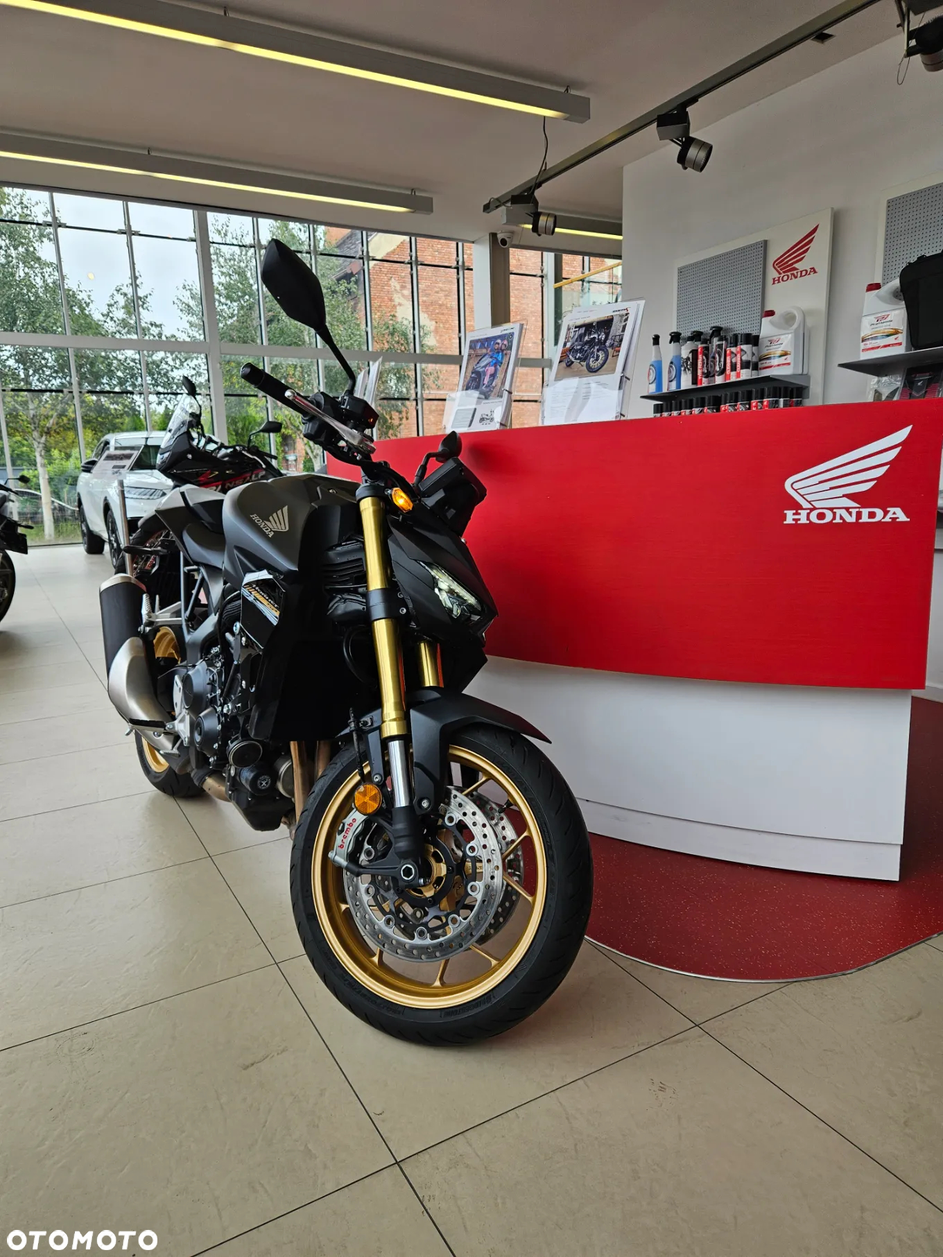 Honda CB - 8