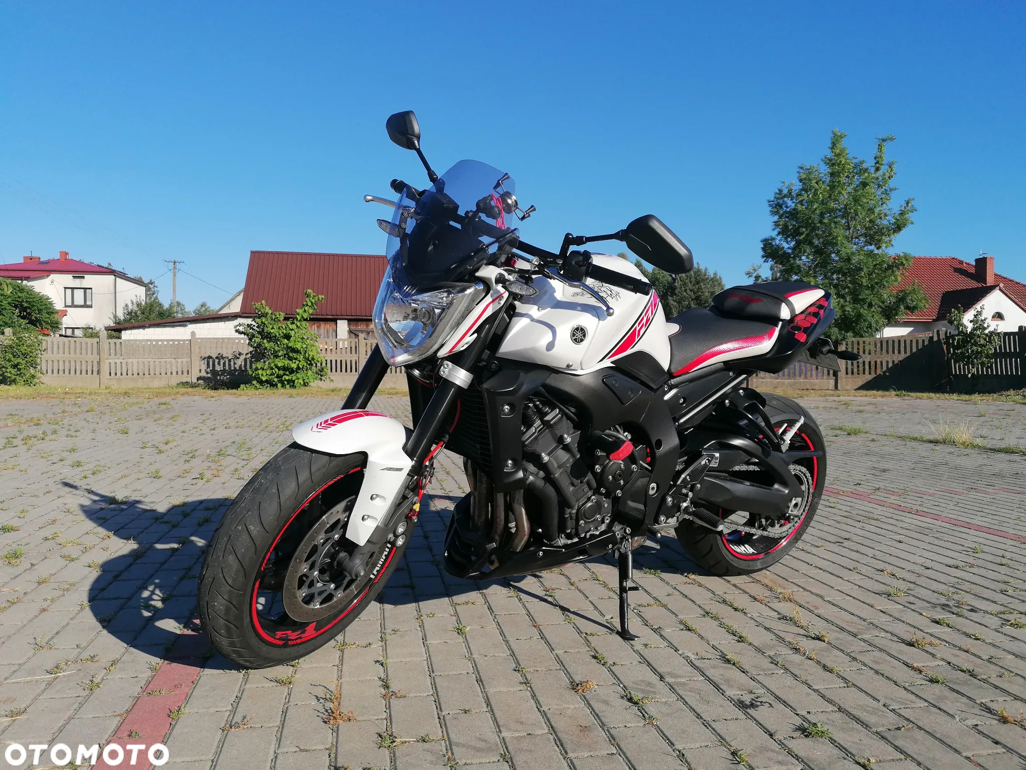 Yamaha FZ - 2