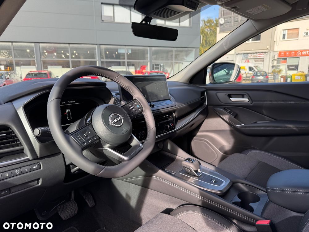 Nissan Qashqai 1.3 DIG-T mHEV N-Connecta Xtronic - 11