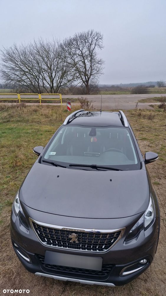 Peugeot 2008 1.2 Pure Tech GPF Allure S&S - 4