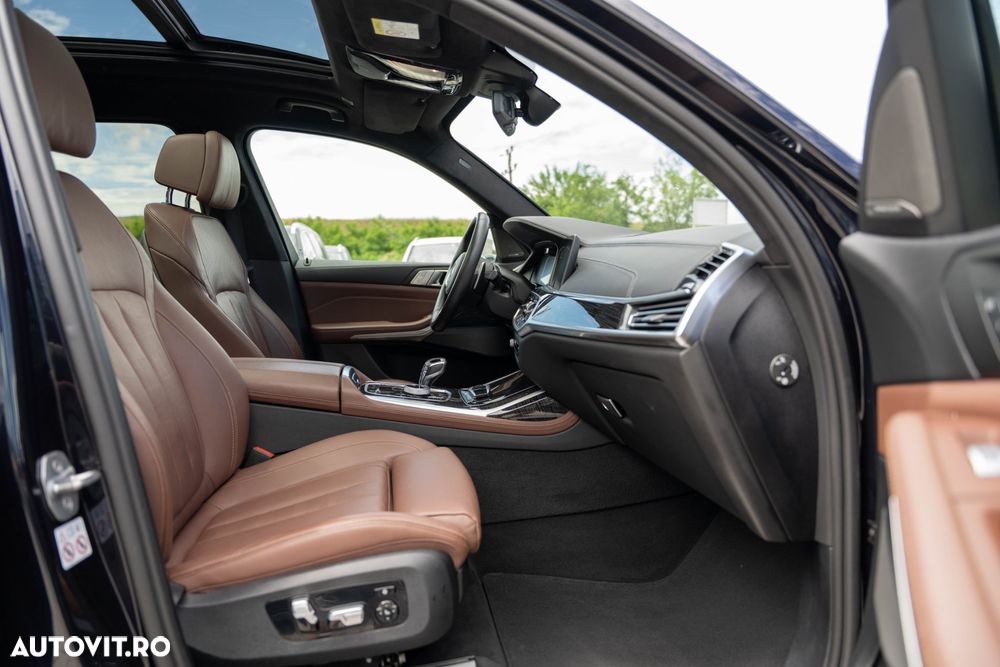 BMW X7 - 16