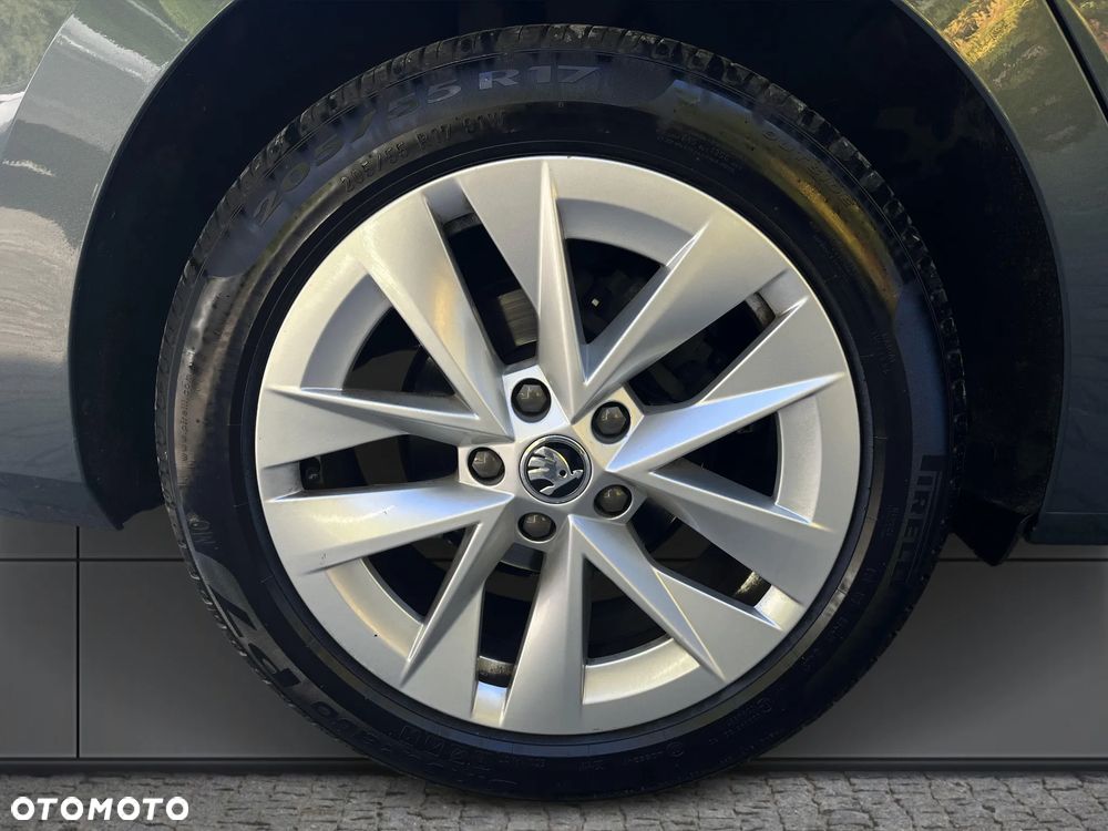 Skoda Octavia 2.0 TDI Ambition DSG - 38