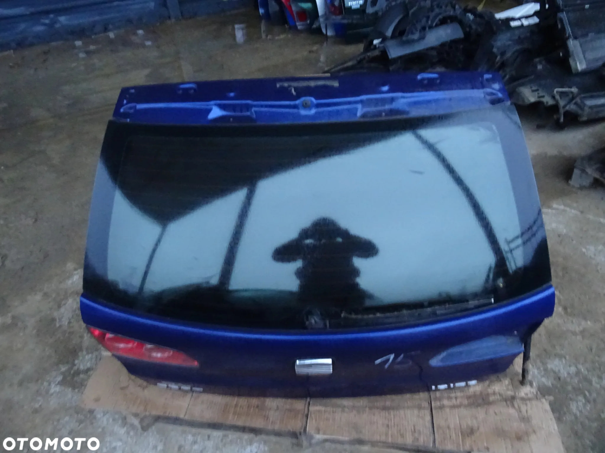 Klapa Bagażnika Seat Ibiza III (Goła) - 4