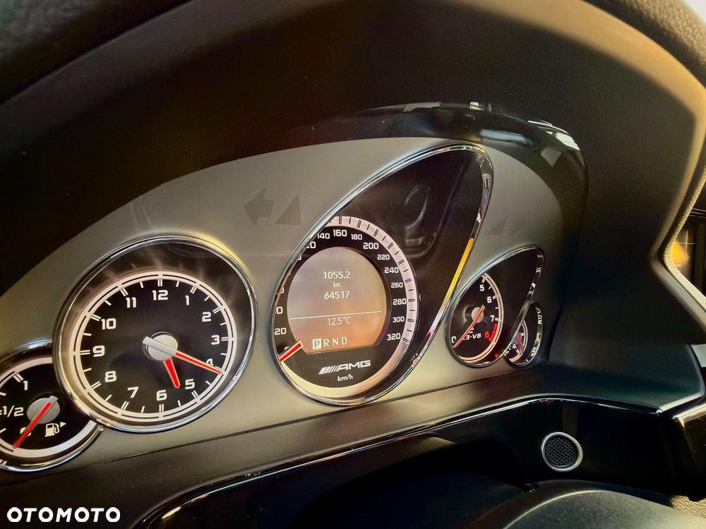 Mercedes-Benz Klasa E 63 AMG - 11
